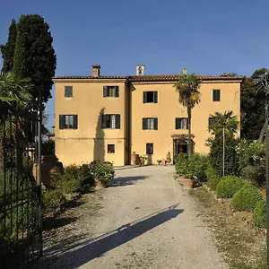 https://borgo-casabianca.it-tuscanyhotel.com