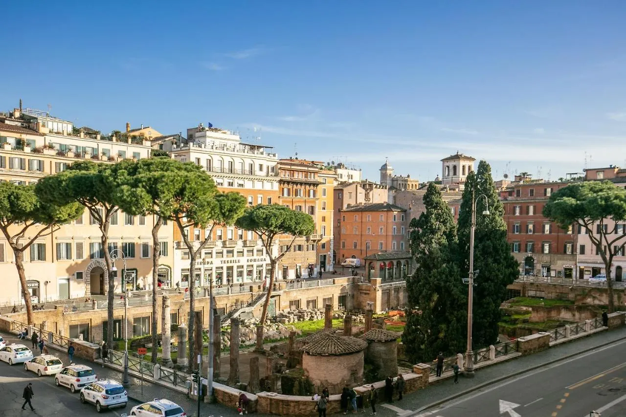 *** Konukevi Little Queen Relais Roma İtalya